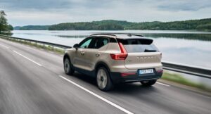 Read more about the article Nuevo Volvo EX40. El nombre cambia, pero la reputación se mantiene.