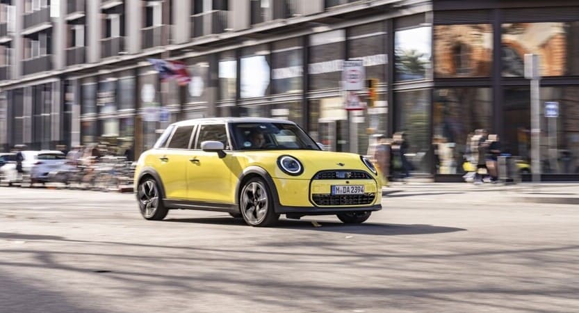 You are currently viewing 2025 Mini Cooper S. EL buen perfume se vende en frasco pequeño.